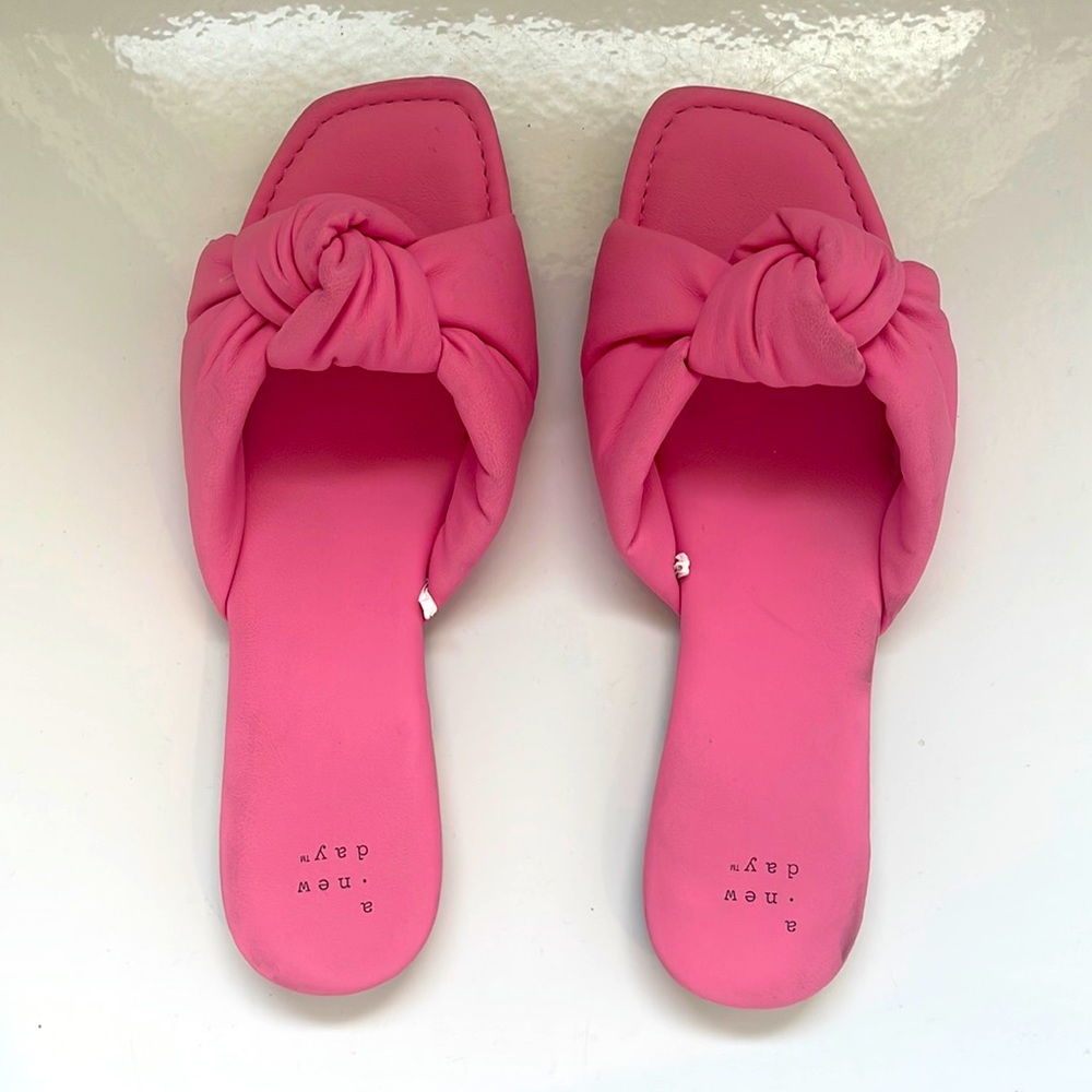 Pink Knot Sandals